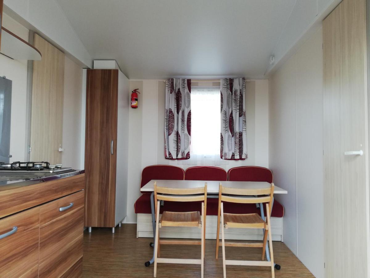 Camping Le Brochet Перонн Экстерьер фото
