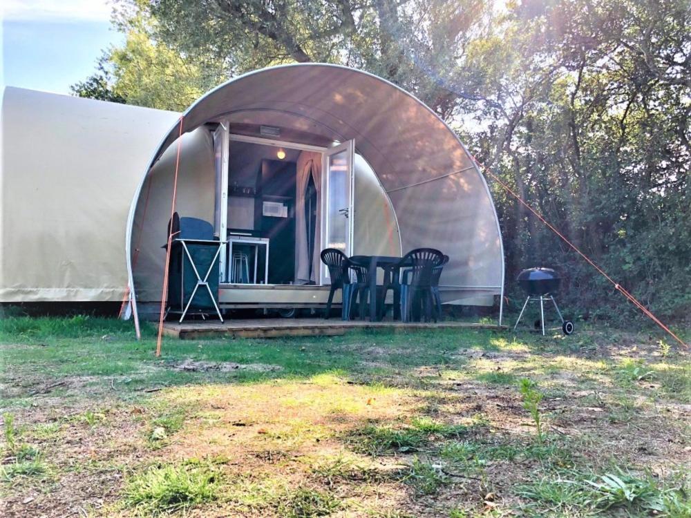 Camping Le Brochet Перонн Экстерьер фото